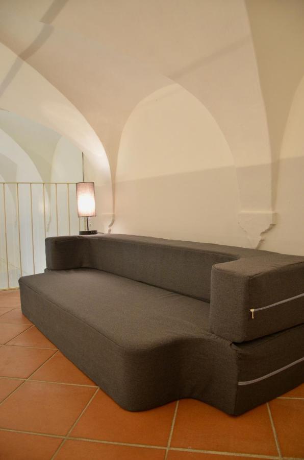Duomo26 Boutique Apartment Desenzano del Garda Buitenkant foto
