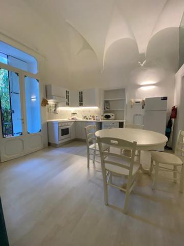 Duomo26 Boutique Apartment Desenzano del Garda Buitenkant foto